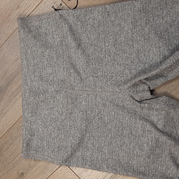Kyodan grey herringbone zigzag jacquard high waist sporty leggings, M, NWT - Picture 6 of 11
